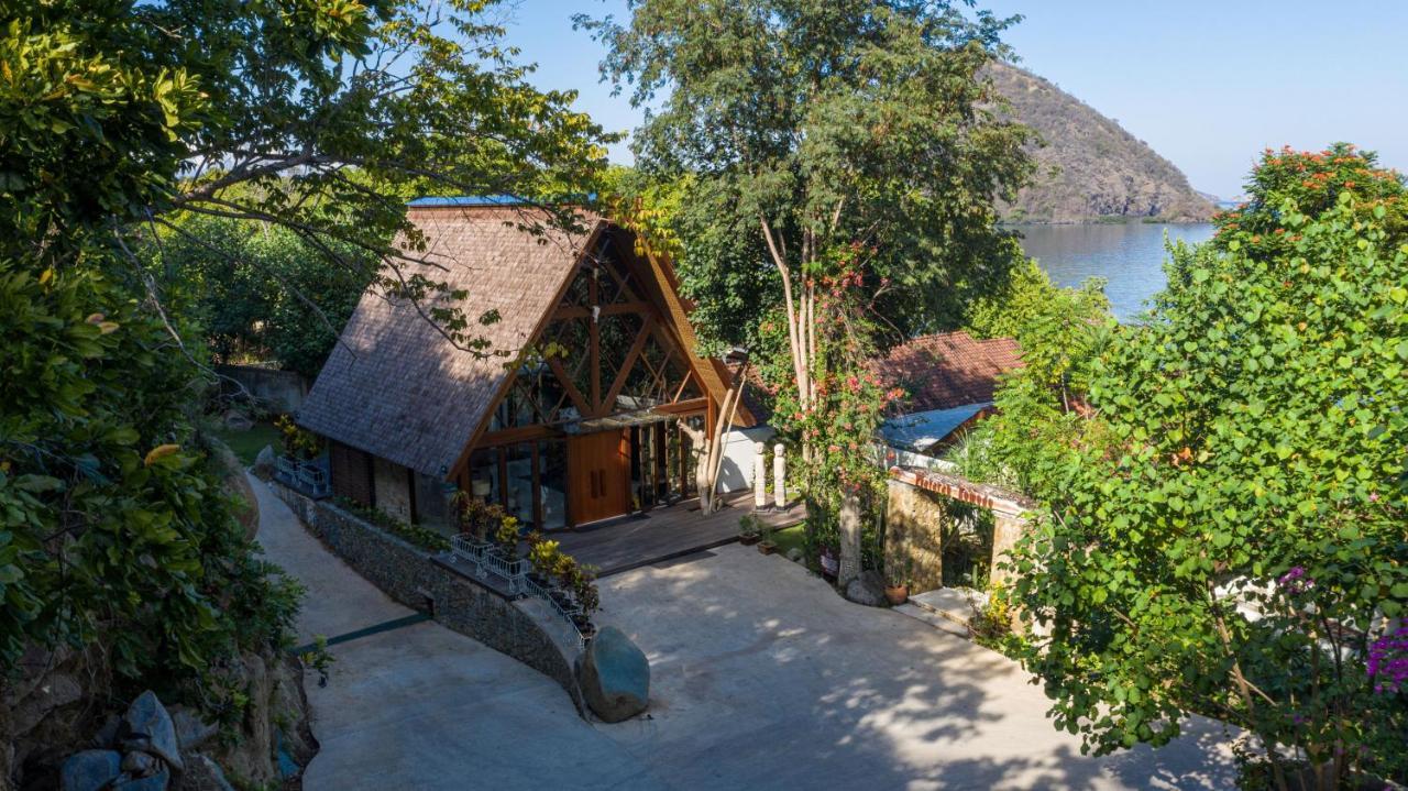 Plataran Komodo Resort & Spa - Chse Certified Labuan Bajo Exterior photo